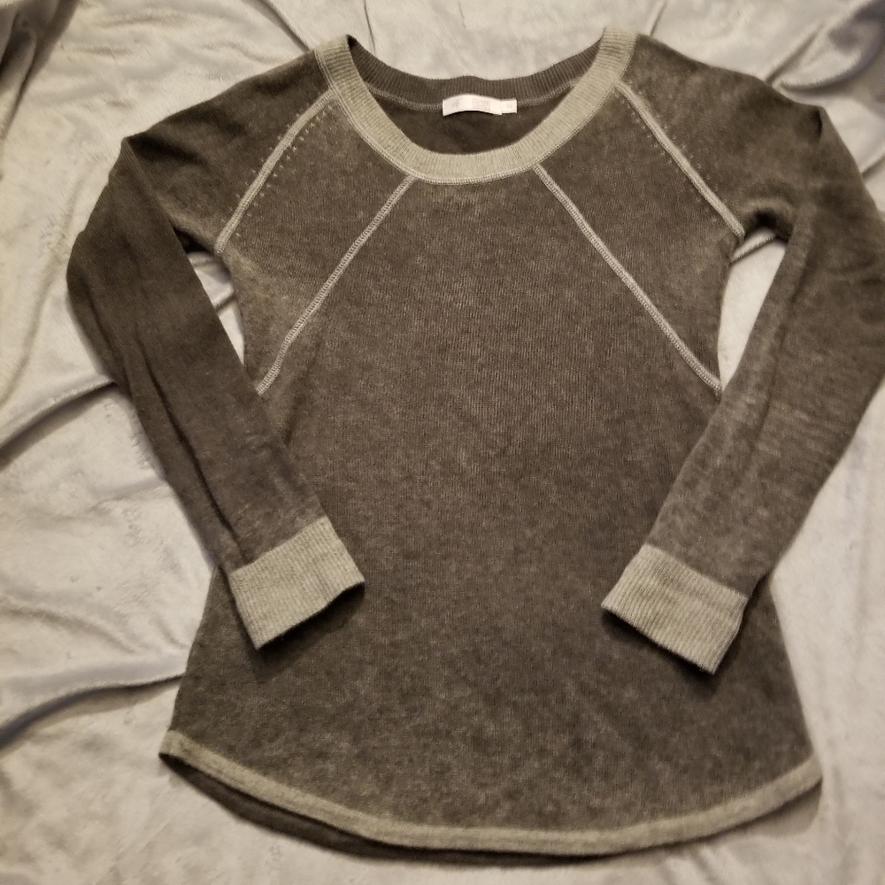 Raffi 100% cashmere scoop neck gray sweater Sz XS
